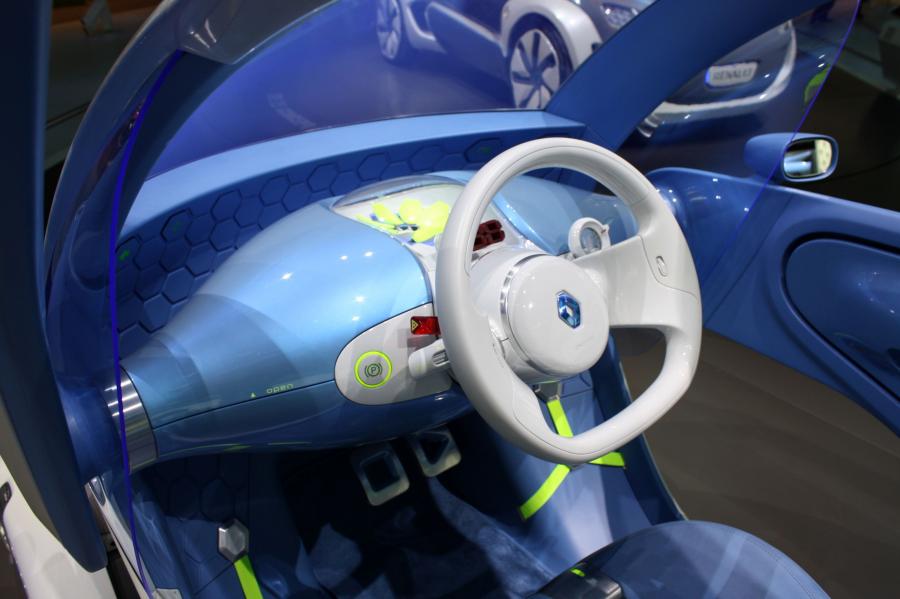  Renault Twizy Z.E. Concept 2009 года  (фото 18 из 41)